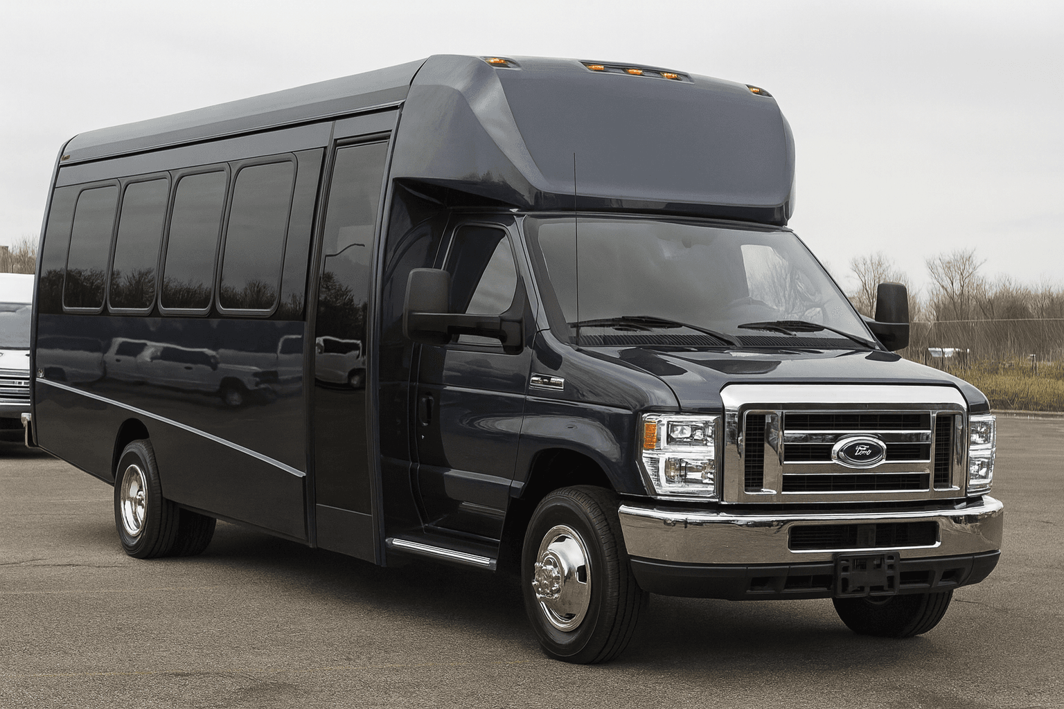 32 Passenger Coach Bus – Exterior View